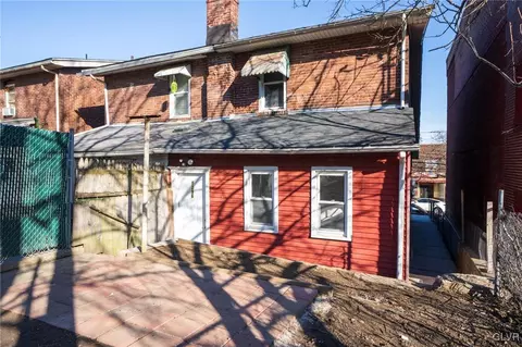 1296 E 4th St, Bethlehem, PA 18015 photo 4