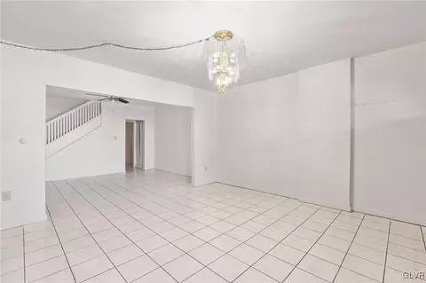 1296 E 4th St, Bethlehem, PA 18015 photo 7