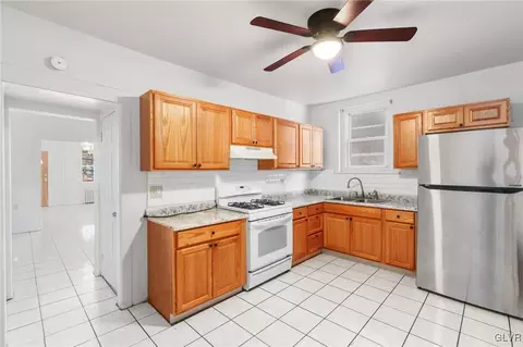 1296 E 4th St, Bethlehem, PA 18015 photo 13