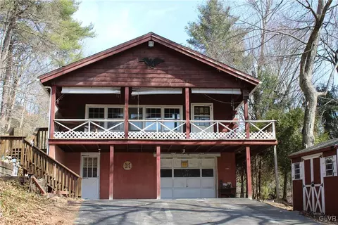 200 Sunrise Dr, Lehighton, PA 18235