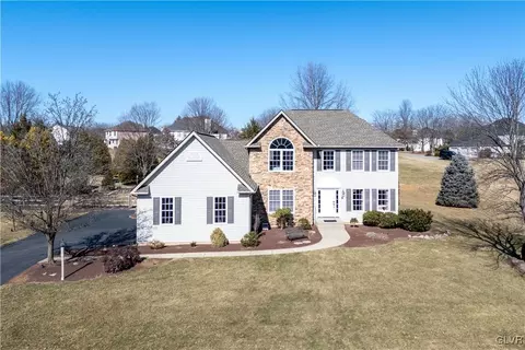 6503 Sauterne Dr, Macungie, PA 18062
