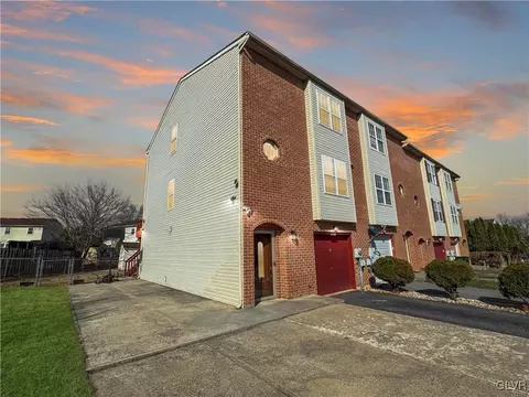 19 Corriere Rd, Palmer Township, PA 18045