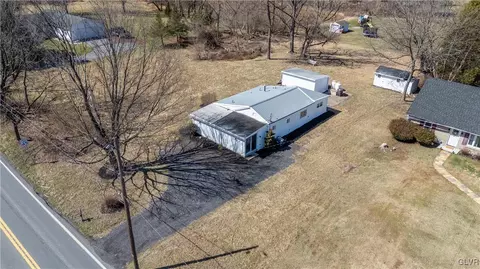 3133 Orefield Rd, Allentown, PA 18104