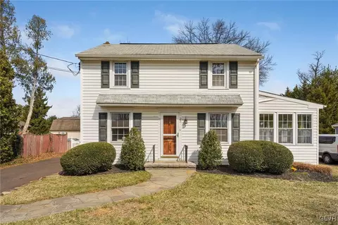 22 Home Rd, Hatboro, PA 19040
