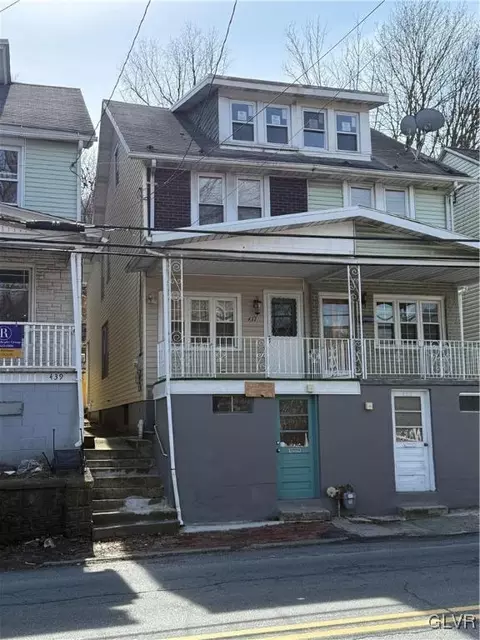 437 Nichols St, Pottsville, PA 17901