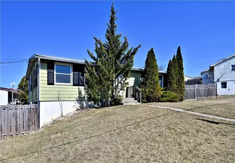 2497 Lincoln, Easton, PA 18042