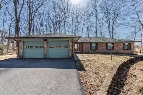 1836 Kay Dr, Allentown, PA 18106