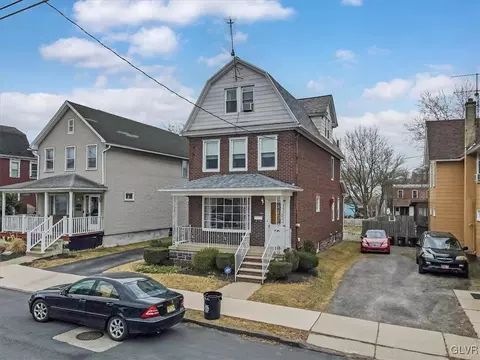 89 Mclean St, Luzerne, PA 18702