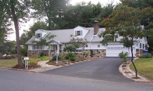 1050 Edward Ave, Allentown, PA 18103