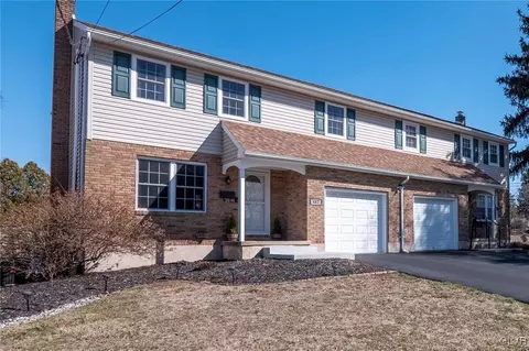 407 E Oxford, Coopersburg, PA 18036
