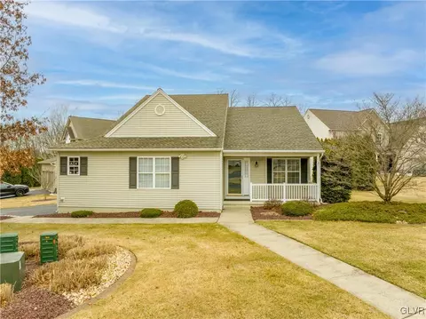 300 Adriana Ct, Northampton, PA 18067