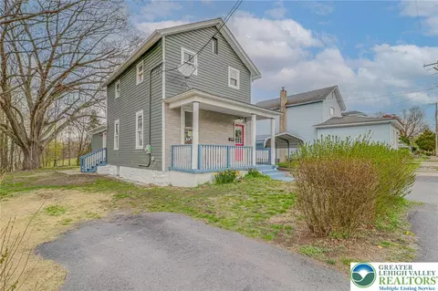 705 Spring St, Moosic, PA 18507 photo 3