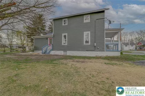 705 Spring St, Moosic, PA 18507 photo 31