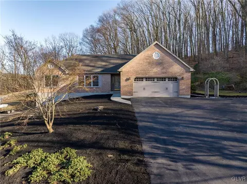 3501 Spruce Dr, Northampton, PA 18067