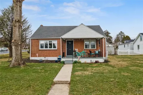 2051 Reading Ave, West Lawn, PA 19609