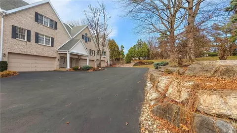 1432 Calypso Ave, Bethlehem, PA 18018