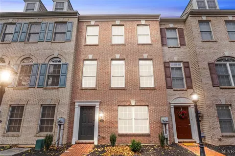 830 W Walnut St #6, Allentown, PA 18102