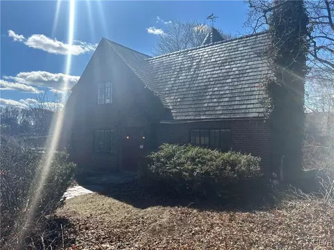 114 Marshall St, Allentown, PA 18104