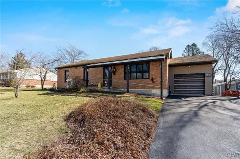 1611 Cherry Ln, Macungie, PA 18062