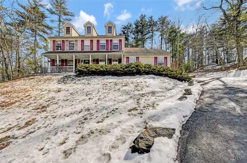 4205 Blue Mountain Xing, East Stroudsburg, PA 18301