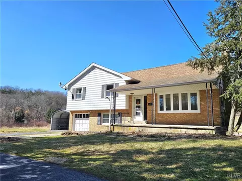 3722 Jordan Rd, Lowhill Twp, PA 18069