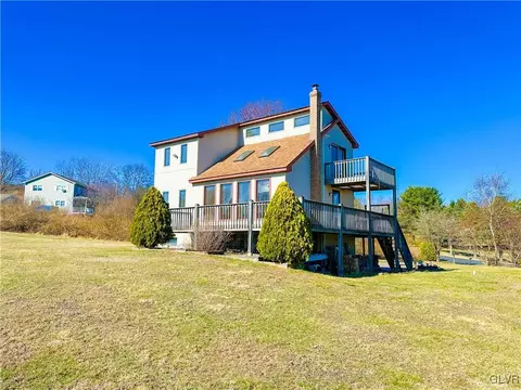 95 Lakeview Dr, Lehighton, PA 18235