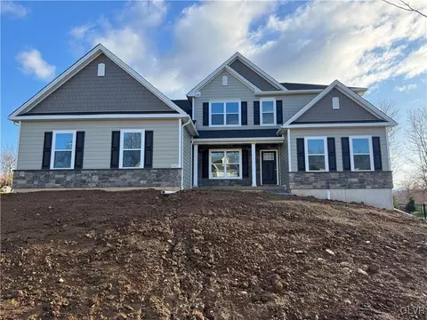 2643 Hollow View Dr #21, Forks Twp, PA 18040