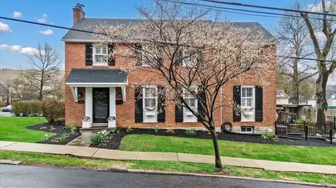 800 W Burke St, Easton, PA 18042