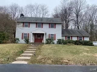 6124 Indian Crk, Zionsville, PA 18092