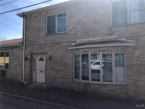 617 Wyoming St N, Hazleton, PA 18201