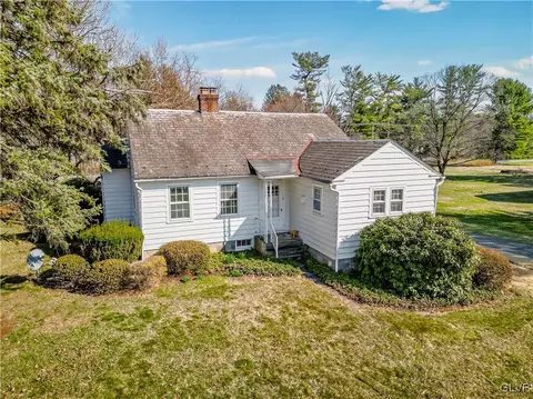 5475 Pa Route 378, Bethlehem, PA 18015