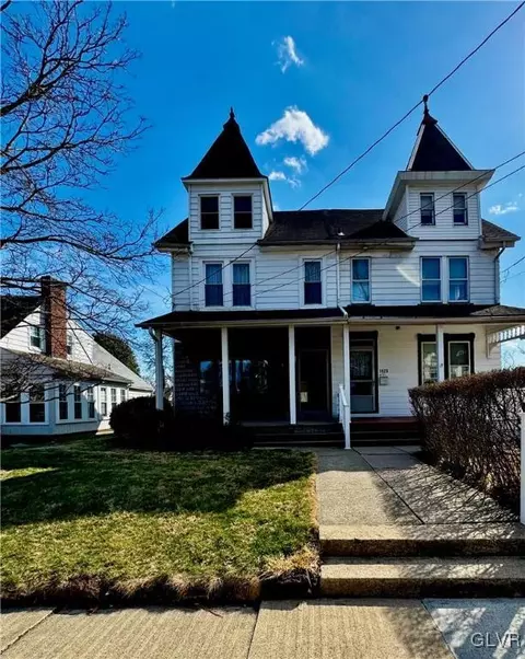 1521 W Market St, Bethlehem, PA 18018