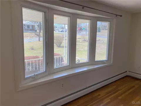 690 Dell Rd, Bath, PA 18014 photo 10