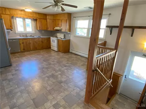 690 Dell Rd, Bath, PA 18014 photo 11