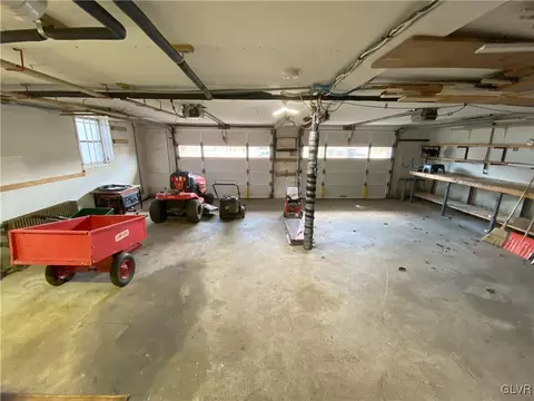 690 Dell Rd, Bath, PA 18014 photo 27