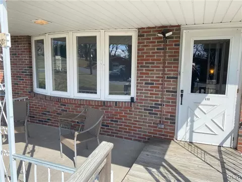690 Dell Rd, Bath, PA 18014 photo 8