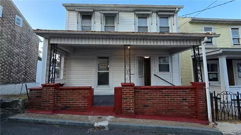 1435 Hemlock St, Marshallton, PA 17866