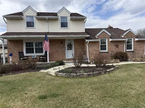 1972 Maria Ln, Allentown, PA 18104