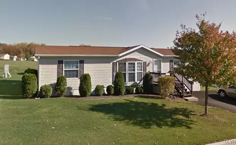 4173 Bunker Hill Ln, Lehigh Twp, PA 18088