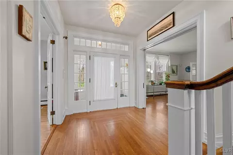 206 E Granada Ave, Hershey, PA 17033 photo 7