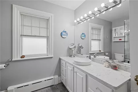 206 E Granada Ave, Hershey, PA 17033 photo 31