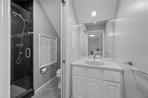 206 E Granada Ave, Hershey, PA 17033 photo 39