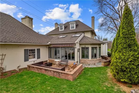 206 E Granada Ave, Hershey, PA 17033 photo 41