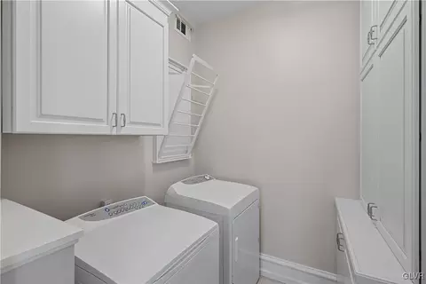 206 E Granada Ave, Hershey, PA 17033 photo 26