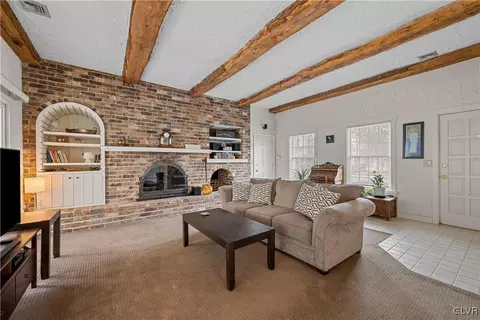 206 E Granada Ave, Hershey, PA 17033 photo 14