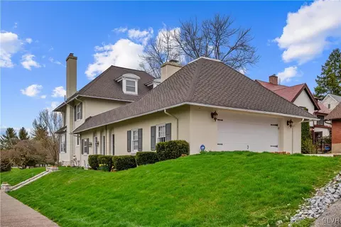 206 E Granada Ave, Hershey, PA 17033 photo 5