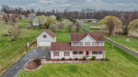 710 S Delps Rd, Bath, PA 18014