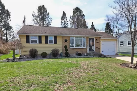 4340 Embur Ter, Easton, PA 18045
