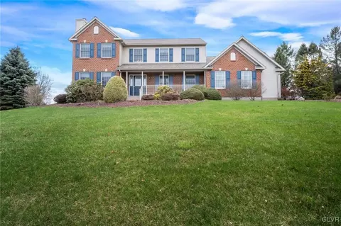 364 Beaver Run Dr, Nazareth, PA 18064