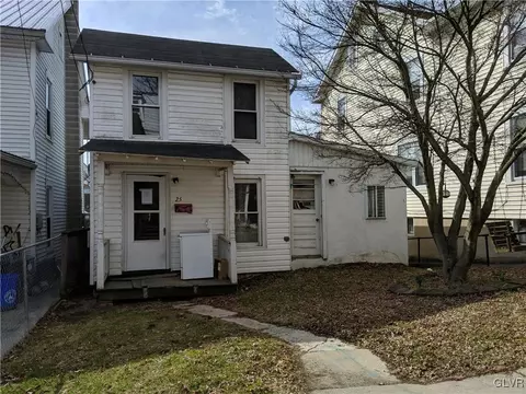 25 Ridge Rd, Lewistown, PA 17044